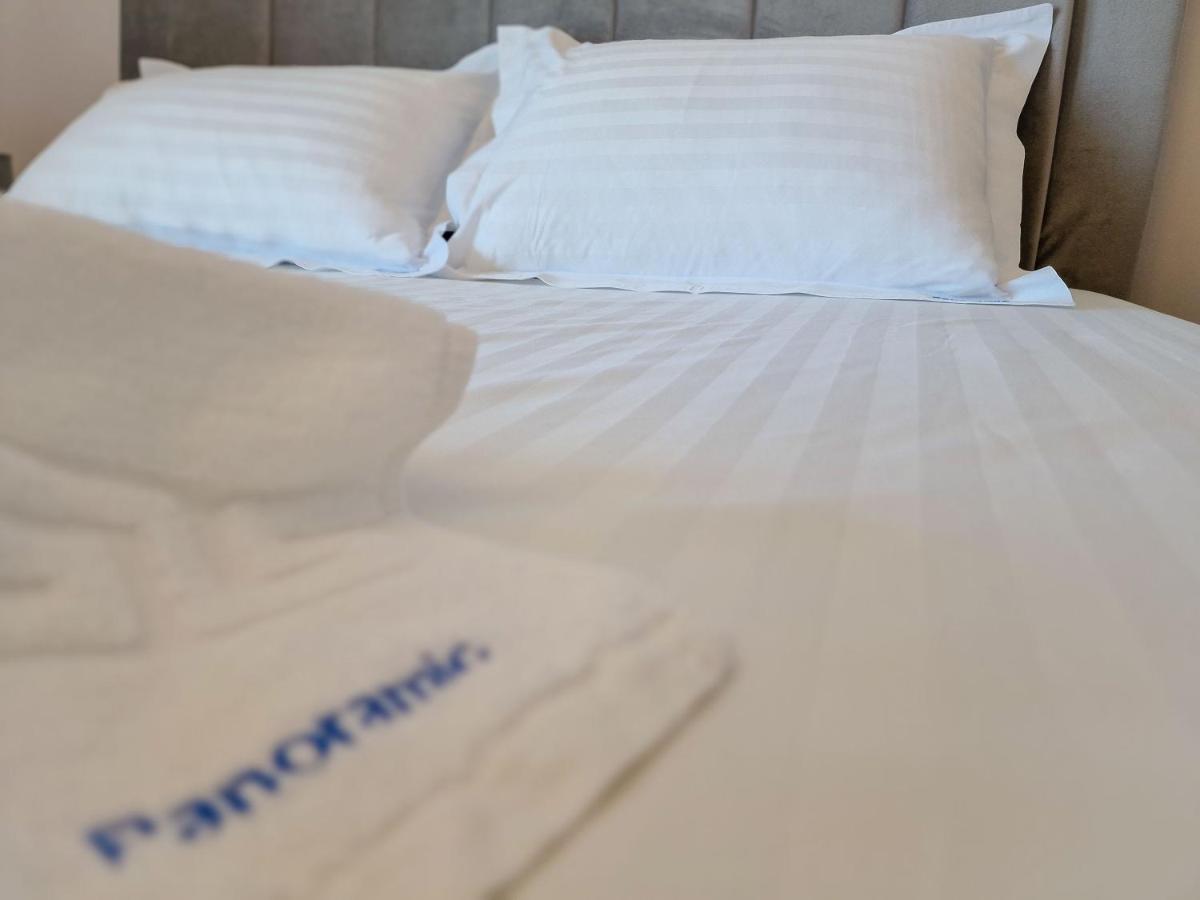 Panoramic Aparthotel Pool & Spa Mamaia Nord Navodari Bagian luar foto