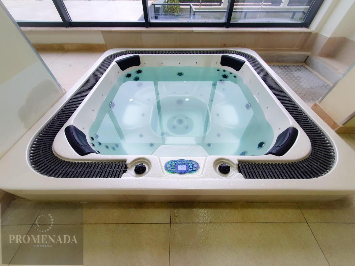 Panoramic Aparthotel Pool & Spa Mamaia Nord Navodari Bagian luar foto